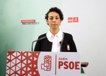 Mercedes Gámez denuncia un “brutal ataque” contra el municipalismo por parte de PP y Ciudadanos