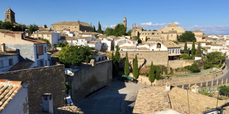 Baeza acogerá mañana el Consejo Provincial de Turismo, en el que se presentará el nuevo programa de turismo sénior