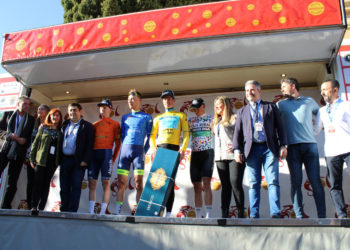 Jakob Fuglsang vence en la etapa reina de la 66ª Vuelta a Andalucía, que ha concluido en Úbeda