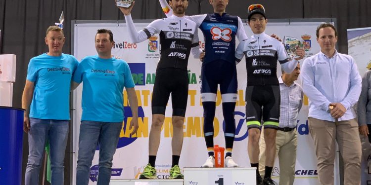Podio de Javi Moreno en su debut con el Cleardent en el MTB