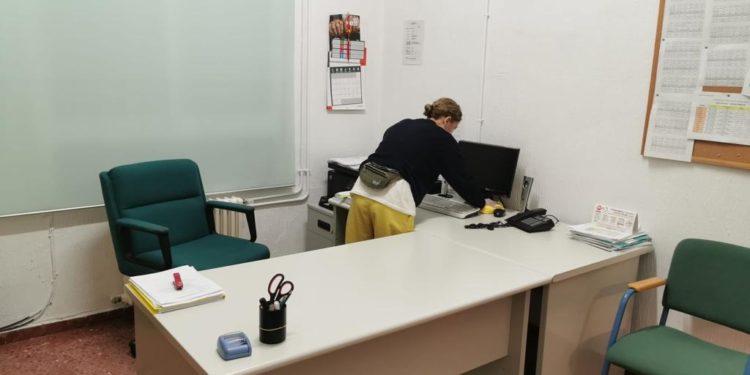 Comienza la limpieza de colegios