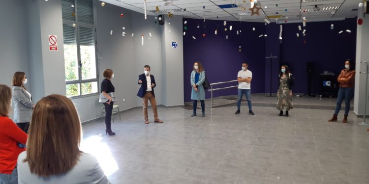 El Ayuntamiento ejemplifica en los trabajadores del centro de servicios sociales del Bulevar la labor de respuesta asistencial durante la crisis