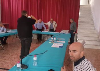 Requena celebra que hoy por fin sea investido alcalde el ganador de las elecciones municipales de La Guardia