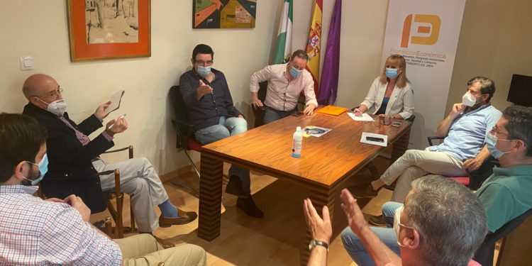 El área de Promoción Económica se reúne con AEPO para retomar el proyecto del Puerto Seco en el polígono Nuevo Jaén