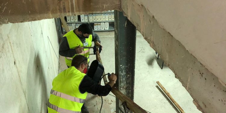 Doce operarios llegan para la reparación de las instalaciones deportivas