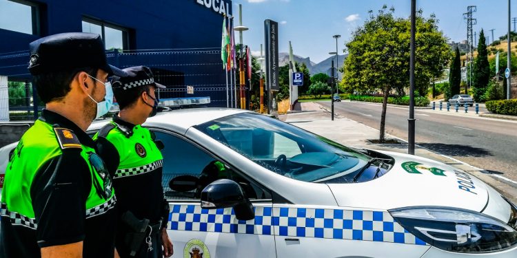 La Policía Local interpone 49 sanciones por incumplimiento de las medidas sanitarias anticovid durante el sábado y el domingo