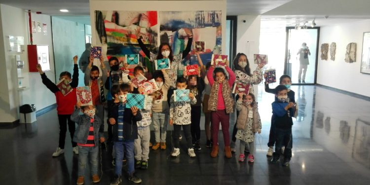 El taller “Tu autorretrato, tu libro” inaugura la programación del Día del Libro