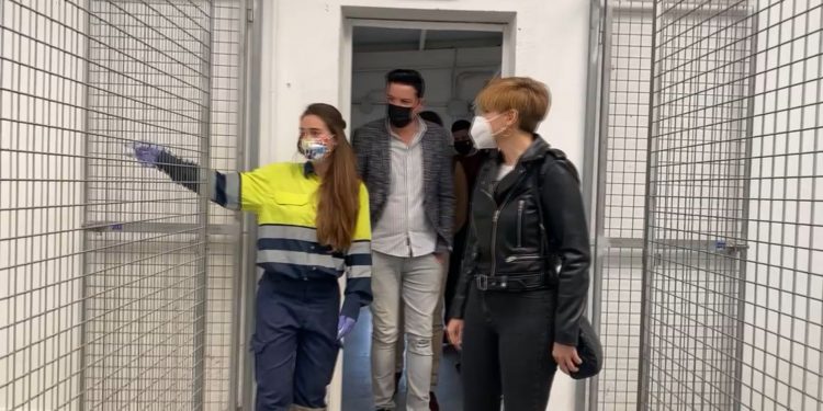 María Cantos, ha visitado el Centro de Protección Animal Municipal