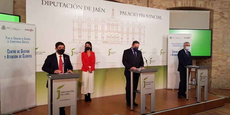 Compromiso del Gobierno para que la conexión ferroviaria con Madrid baje de las 3 horas