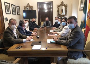 El Ayuntamiento comienza con constructores, arquitectos y aparejadores la ronda de aportaciones para la revisión del PEPRI del casco antiguo