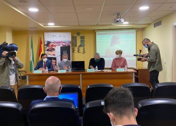 El Ayuntamiento se suma a la campaña de reactivación del sector de la perfumería impulsado por la Confederación Andaluza de Empresarios de Alimentación y Perfumería