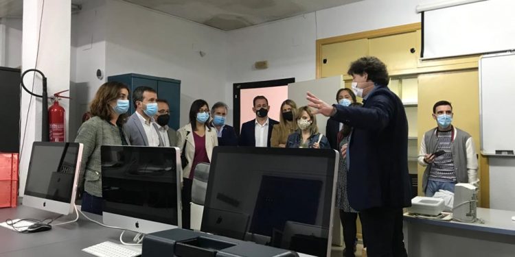 El Ayuntamiento unifica la oferta social, cultural y deportiva para brindar una programación de talleres y cursos de cara al verano con más de un millar de plazas