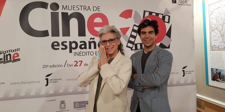 El director Bernabé Rico y la actriz Kiti Manver presentan hoy en la XX Muestra de Cine Inédito El inconveniente