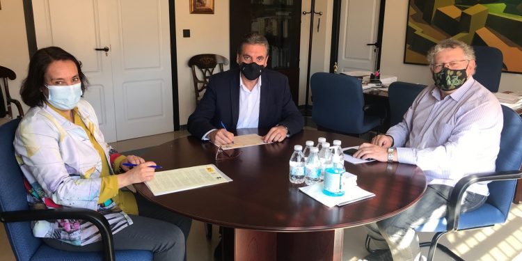 La Fundación Miguel Hernández y la UNED difundirán la obra del poeta alicantino entre la comunidad universitaria