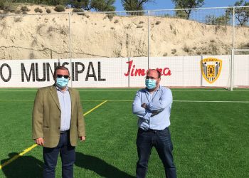 Jimena cuenta con un nuevo campo de fútbol de césped artificial, en el que Diputación ha aportado 170.000 euros