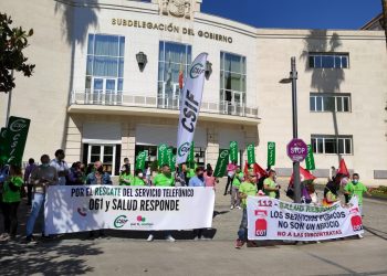 CSIF se concentra por el rescate del servicio telefónico de Salud Responde y 061