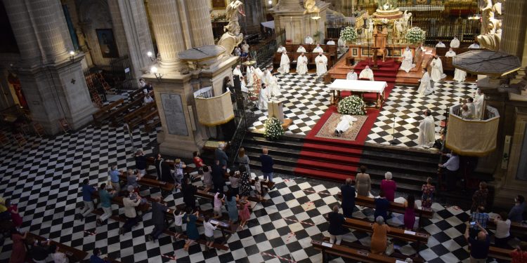 La Iglesia de Jaén celebra, con alegría, la ordenación sacerdotal  de Antonio J. Blanca