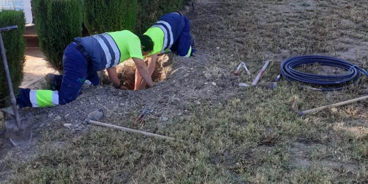 El Ayto con su programa para dotar los parques y jardines de un riego eficiente