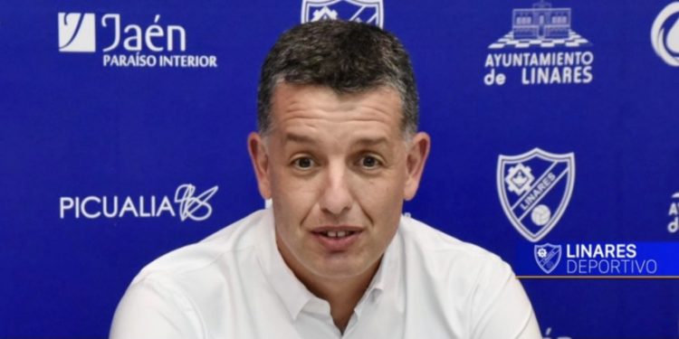 Alejandro Sandroni Valora la semana de trabajo del Linares Deportivo