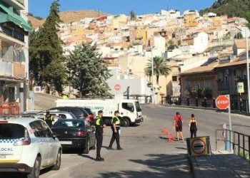 La Policía Local ha controlado a 1.073 vehículos y ha presentado 20 denuncias en una campaña especial para prevenir las distracciones durante la conducción