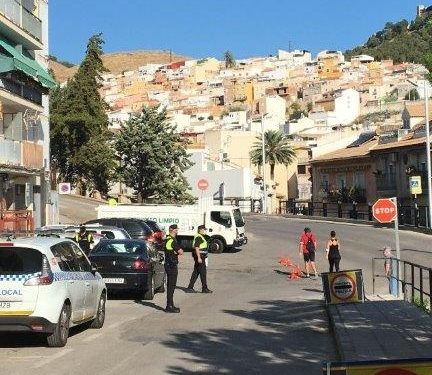 La Policía Local ha controlado a 1.073 vehículos y ha presentado 20 denuncias en una campaña especial para prevenir las distracciones durante la conducción