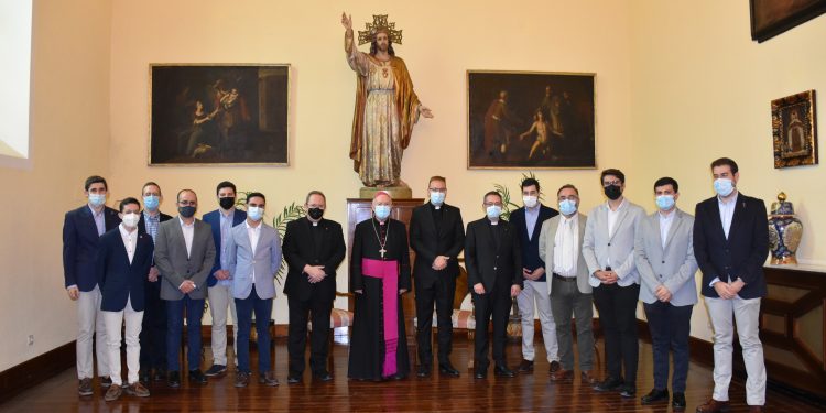 El Obispo preside la apertura de curso del Seminario diocesano, con la incorporación de seis nuevos seminaristas