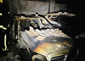 LA INTERVENCIÓN RAPIDA DEL CUERPO DE BOMBEROS EVITA UN MAL MAYOR EN LA CIUAD DE JAÉN