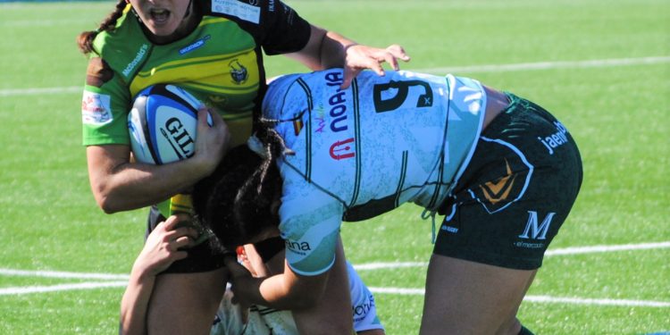 TROPIEZO DE JAÉN RUGBY FEMENINO ANTES DE ENFRENTARSE A LAS LÍDERES