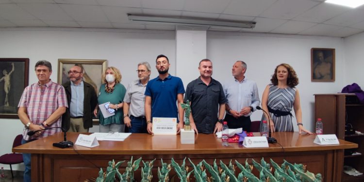 Presentación de la Escultura Alegórica de la Victoria