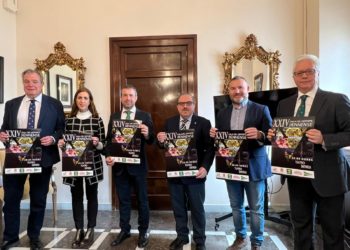 JULIO MILLÁN RECIBE A LOS REPRESENTANES DE LA ASOCIACIÓN DE LA PRENSA DEPORTIVA