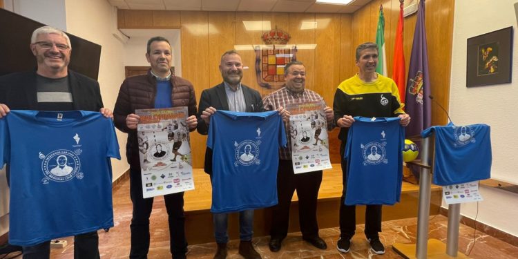 VIII edición del Memorial Chus Castro de balonmano y anima a los jiennenses a participar de esta cita especial para el deporte local
