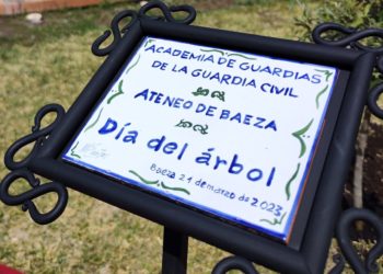Día del árbol en la Academia de Guardias de la Guardia Civil de Baeza junto al Ateneo de Baeza
