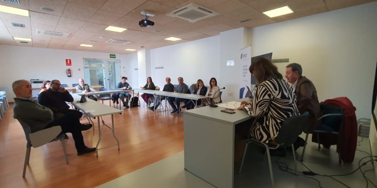 El Ayuntamiento organiza un seminario sobre ciberseguridad dirigido a profesionales y empresas de Jaén, una formación esencial y muy actual impartida a través del Imefe