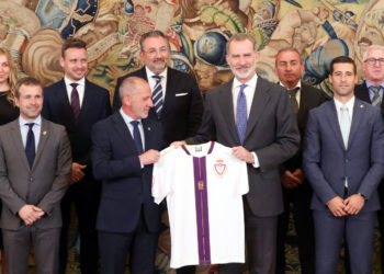 El alcalde de Jaén destaca el apoyo de la ciudad al Real Jaén, que rubrica su Centenario con la recepción por parte del Rey Felipe VI