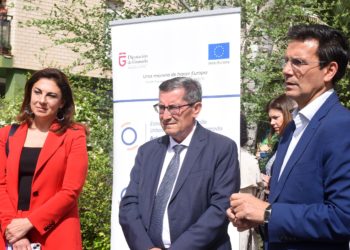 Concluyen las mejoras de alumbrado y mobiliario en las calles Moreno Dávila y Joaquina Eguaras