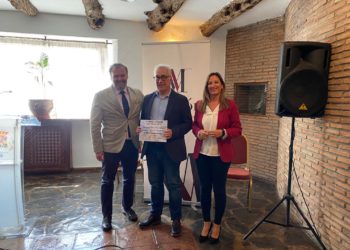 Rafael Latorre y Manuel Laespada ganan el IV Certamen Literario Nacional de Microrrelato por Whatsapp y Relato Breve Isabel Jiménez Pérez