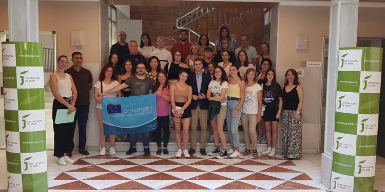 Cerca de una veintena de estudiantes de FP jiennenses mejorarán su formación laboral en Italia, Grecia y Portugal