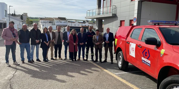 El Consorcio Comarcal de Bomberos de la Sierra de Cazorla incorpora a su equipamiento un nuevo vehículo de rescate