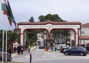 Inicio del curso de acceso a la escala de cabos y guardias en la Academia de Baeza