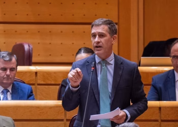 El Gobierno de Sánchez se niega a dar una fecha de puesta en servicio del intercambiador de ancho de vía en Granada para los trenes de Almería a Madrid