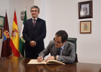 La Junta propone desplegar en Adra un proyecto piloto de las Oficinas Municipales de Justicia que sustituirán a los Juzgados de Paz