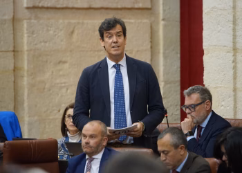 Juan José Salvador subraya la apuesta de la Junta por el deporte escolar con programas como MENTOR 10