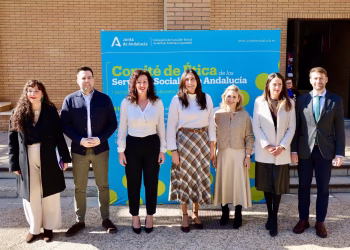 Loles López destaca en Almería la importancia del Comité de Ética de los Servicios Sociales