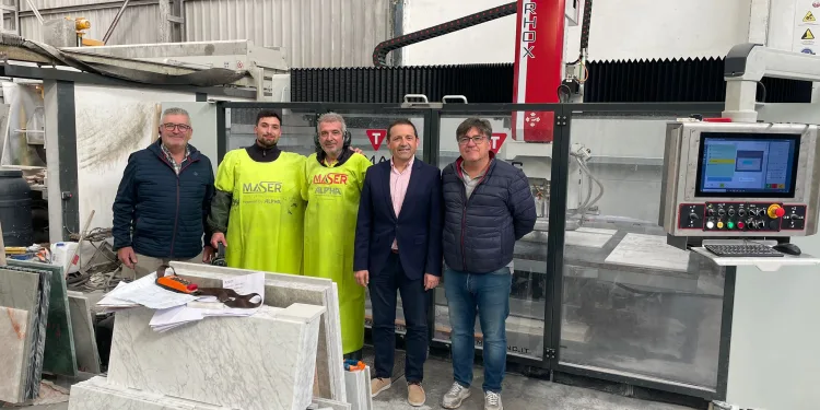 Guillermo Casquet visita la empresa Arti di Pietra D’macael
