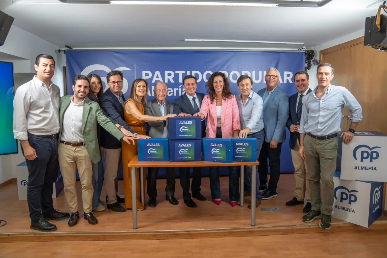 El PP de Almería apoya con 3.500 avales la candidatura de Alberto Núñez Feijóo como presidente del PP