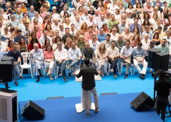 Más de 500 almerienses han participado hoy en un acto en Málaga con el presidente del Partido Popular, Alberto Núñez Feijóo