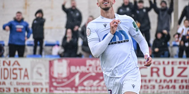 Juan Cámara deja de ser futbolista del Real Jaén CF