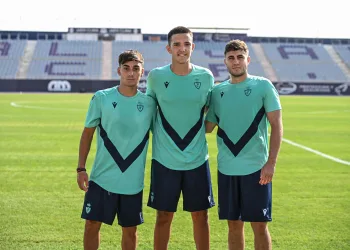 Canteranos del Real Jaén CF entrenan con el primer equipo