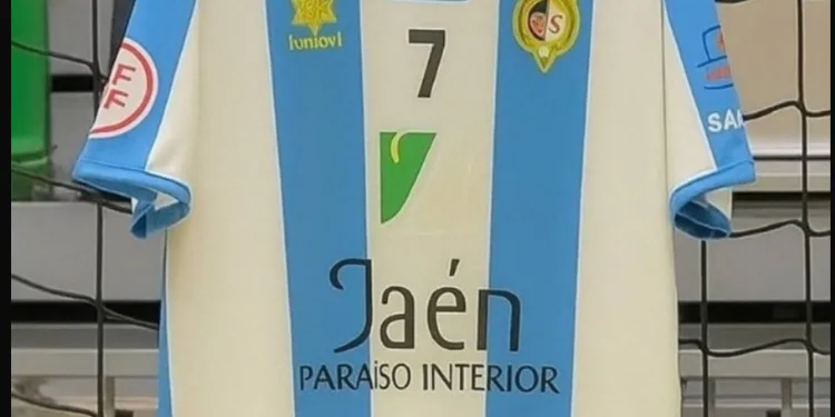 El Jaén Paraíso Interior luce la albiceleste: un guiño de orgullo argentino en la tierra del Santo Reino