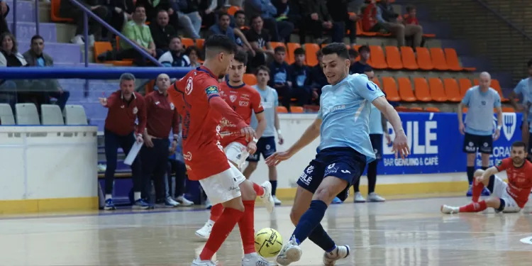 Titín continuará vistiendo la camiseta del CD Avanza Jaén